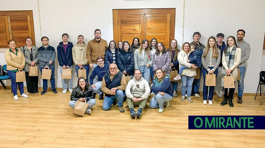 União de Freguesias de Parreira e Chouto entregou vinte e duas bolsas a estudantes do ensino superior União de Freguesias de Parreira e Chouto entregou vinte e duas bolsas a estudantes do ensino superior