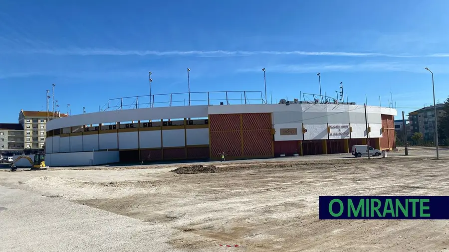 Obras no Campo Infante da Câmara em três fases e até 2032