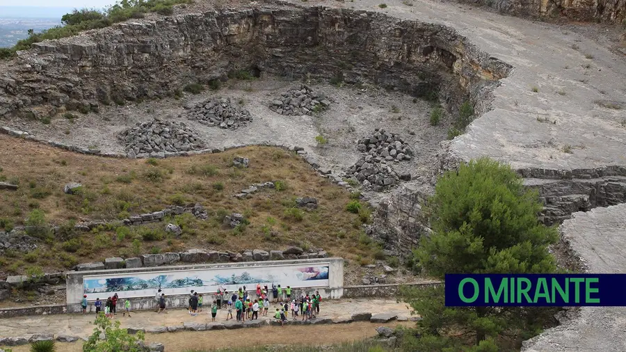 Projecto para valorizar pegadas de dinossáurios de Ourém-Torres Novas arranca este ano