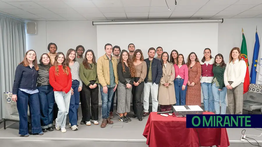 Vinte jovens médicos em formação na Unidade Local de Saúde da Lezíria Vinte jovens médicos em formação na Unidade Local de Saúde da Lezíria