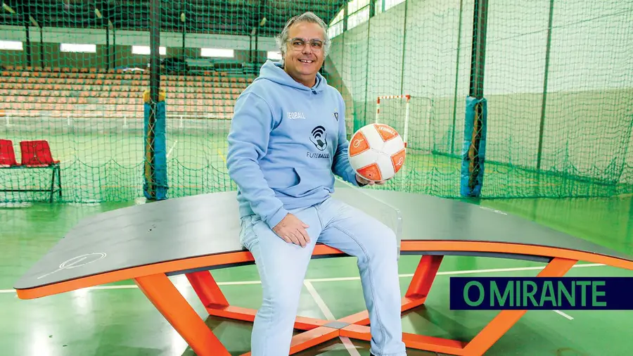 Uma modalidade inventada há dez anos deu nova vida aos centenários Caixeiros Uma modalidade inventada há dez anos deu nova vida aos centenários Caixeiros