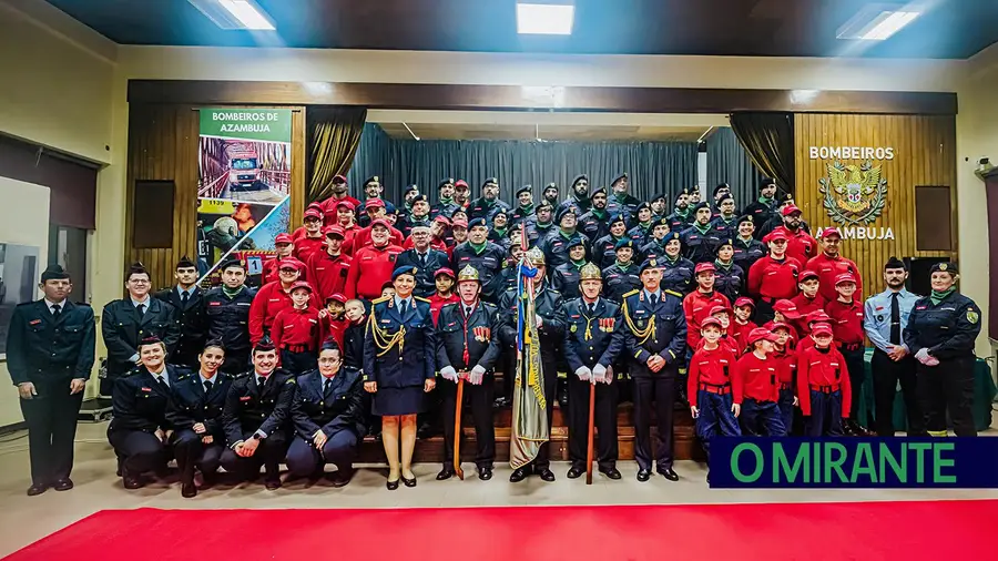 Bombeiros de Azambuja lembram necessidade de novo quartel em dia de aniversário