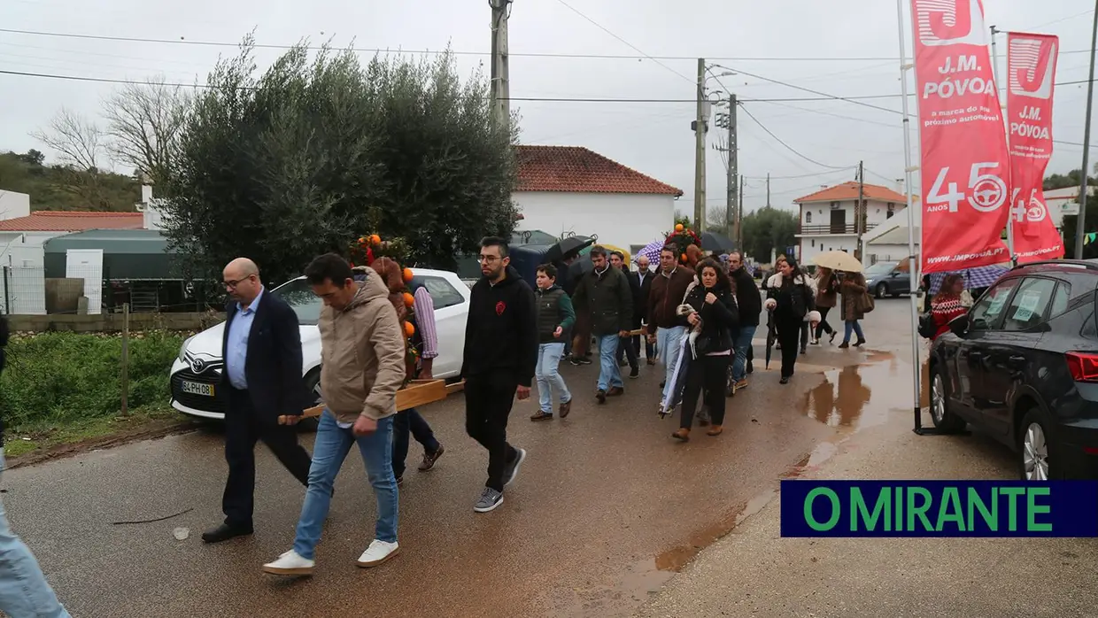 Atouguia mantém tradição com leilão dos cargos