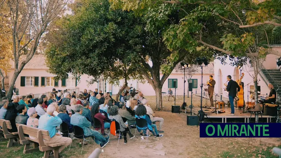 Ocupação do Palácio do Sobralinho pela Companhia Inestética gera queixas