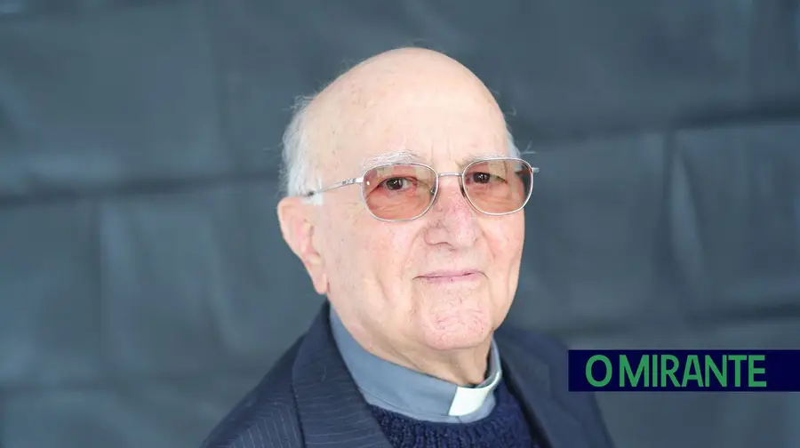 Faleceu o padre João Vieira Trindade