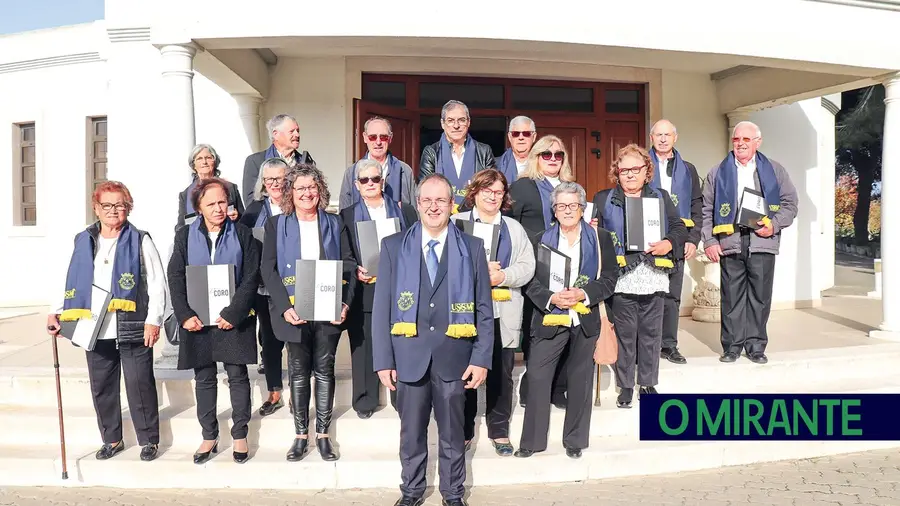 O Coro e a Tuna da Universidade Sénior de Salvaterra de Magos