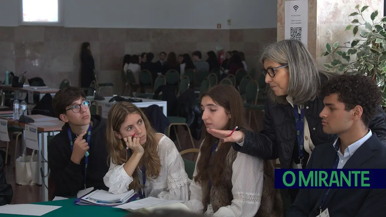 Alunos do distrito debateram novas tecnologias em Santarém