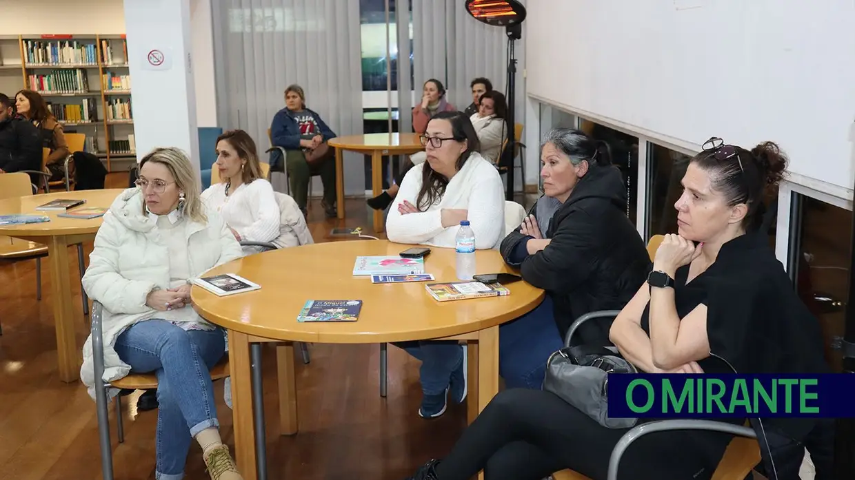 Pais sensibilizados com a saúde mental dos filhos reuniram-se em Rio Maior