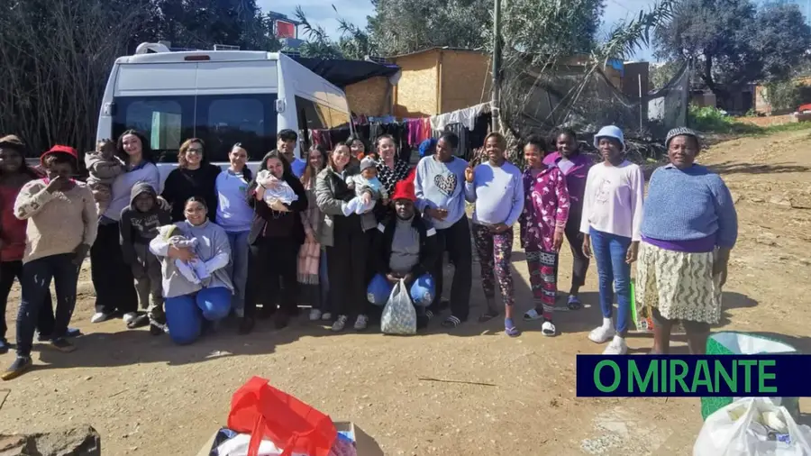 Escola Profissional de Salvaterra entregou bens a famílias de risco