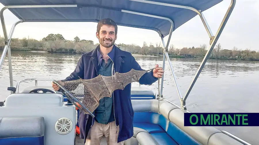 Passeios no Tejo para conhecer a cultura Avieira na zona do Escaroupim