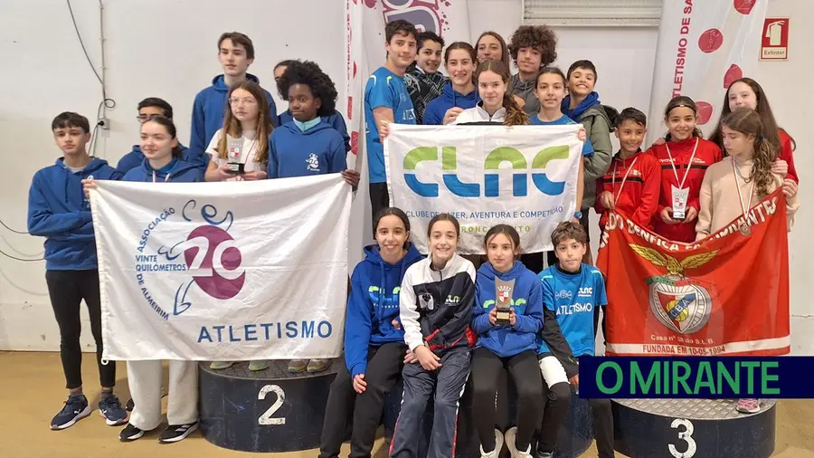 CLAC vence Torneio de Salto em Altura em Sala