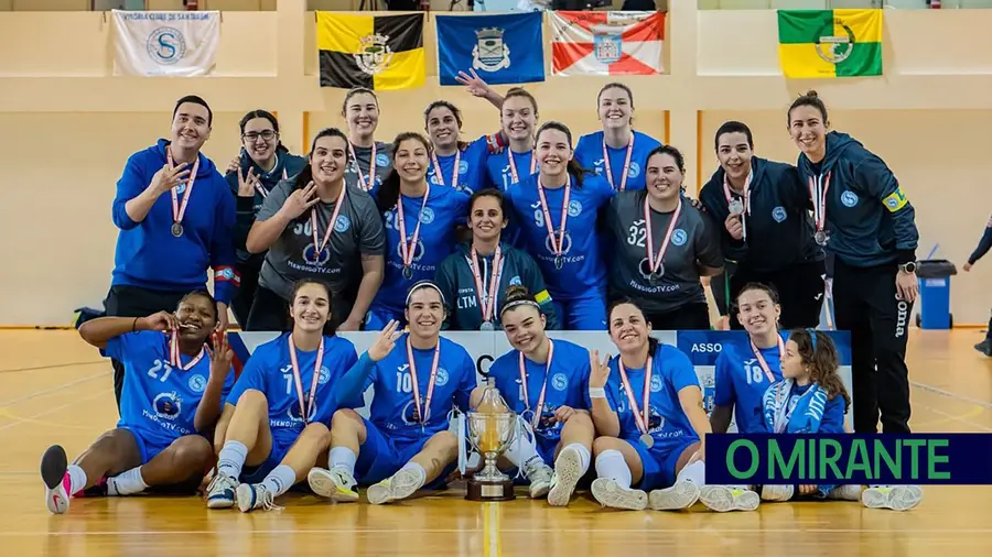 Vitória de Santarém conquista Supertaça Distrital de Futsal feminino Vitória de Santarém conquista Supertaça Distrital de Futsal feminino