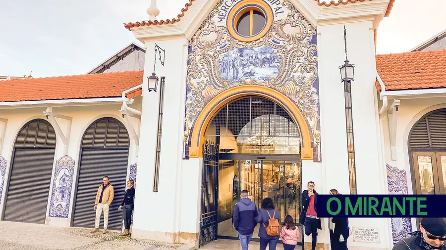 Gestão do mercado de Santarém vai custar 310 mil euros ao município em 2025 Gestão do mercado de Santarém vai custar 310 mil euros ao município em 2025