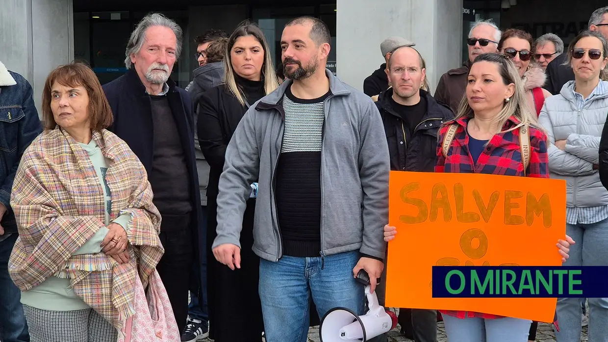 Movimento de cidadãos exige reabertura das urgências pediátricas de Vila Franca de Xira