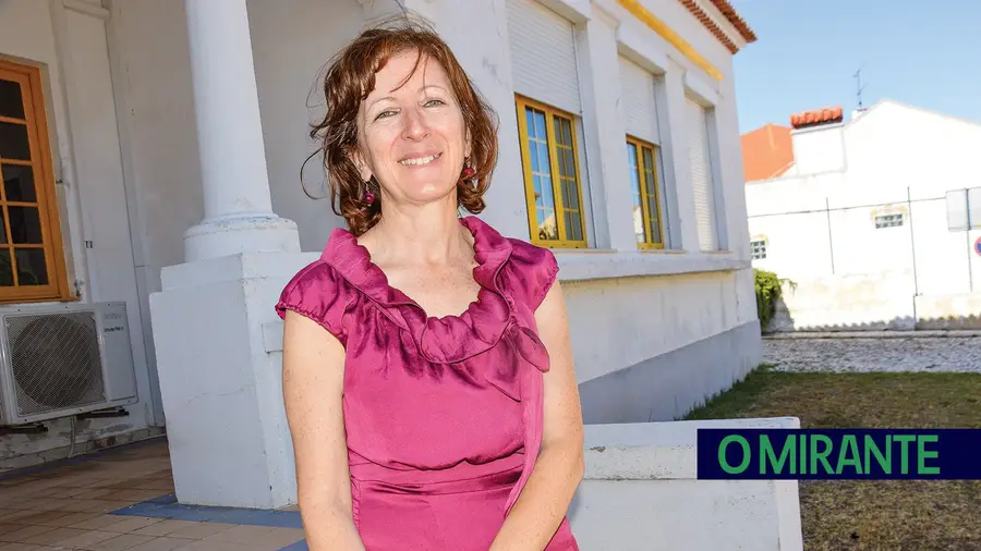 Ana Cristina Pereira recandidata pelo PS à Junta da Póvoa e Forte da Casa Ana Cristina Pereira recandidata pelo PS à Junta da Póvoa e Forte da Casa