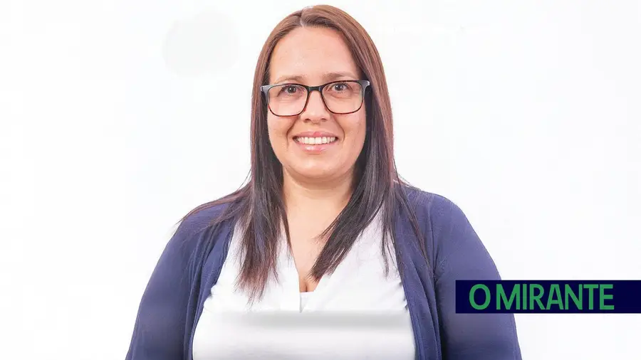 CDU escolhe Inês Santos para cabeça de lista às legislativas por Santarém CDU escolhe Inês Santos para cabeça de lista às legislativas por Santarém