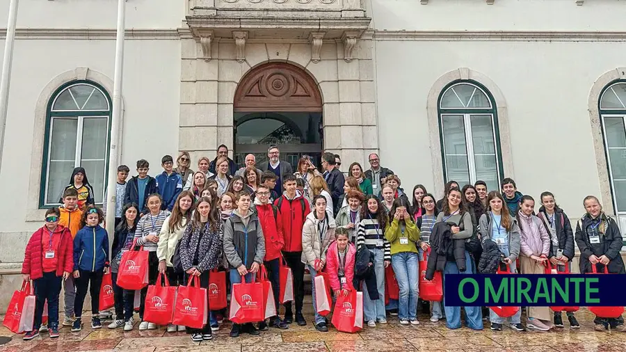 Estudantes estrangeiros visitaram Vila Franca de Xira Estudantes estrangeiros visitaram Vila Franca de Xira