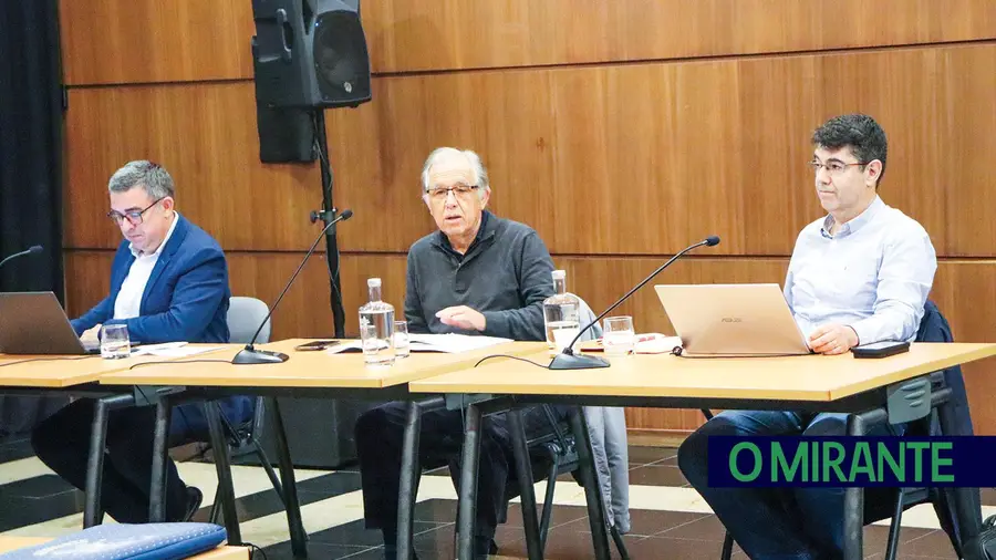 Contratações na Câmara de Abrantes geram nova discussão na reunião de câmara