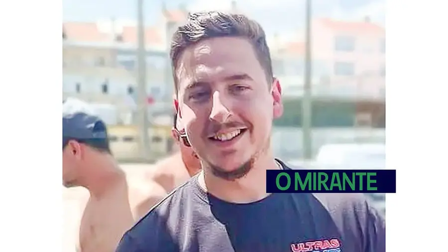 Treinador do Vilafranquense Cláudio Ferreira morre aos 30 anos Treinador do Vilafranquense Cláudio Ferreira morre aos 30 anos