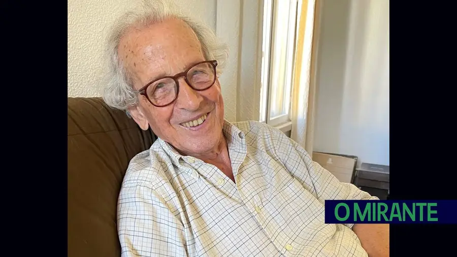 Vilafranquense Rogério Ceitil morreu aos 88 anos Vilafranquense Rogério Ceitil morreu aos 88 anos