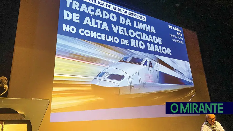 A ver passar os comboios A ver passar os comboios