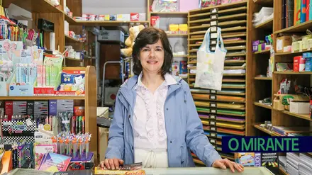 Papelaria Alenquerense resiste ao tempo e às grandes superfícies Papelaria Alenquerense resiste ao tempo e às grandes superfícies
