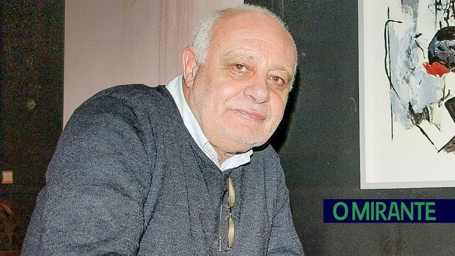 Morreu o escritor e capitão de Abril Carlos Matos Gomes