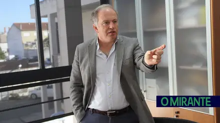 Presidente de Almeirim explica porque não autoriza rulotes de comes e bebes Presidente de Almeirim explica porque não autoriza rulotes de comes e bebes