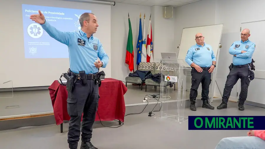 PSP dinamizou mais uma acção de sensibilização sobre violência em Santarém