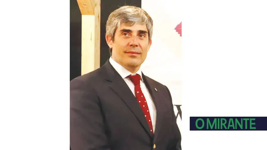 Cartaxo tem contas positivas em 2024 e reduz dívida municipal Cartaxo tem contas positivas em 2024 e reduz dívida municipal