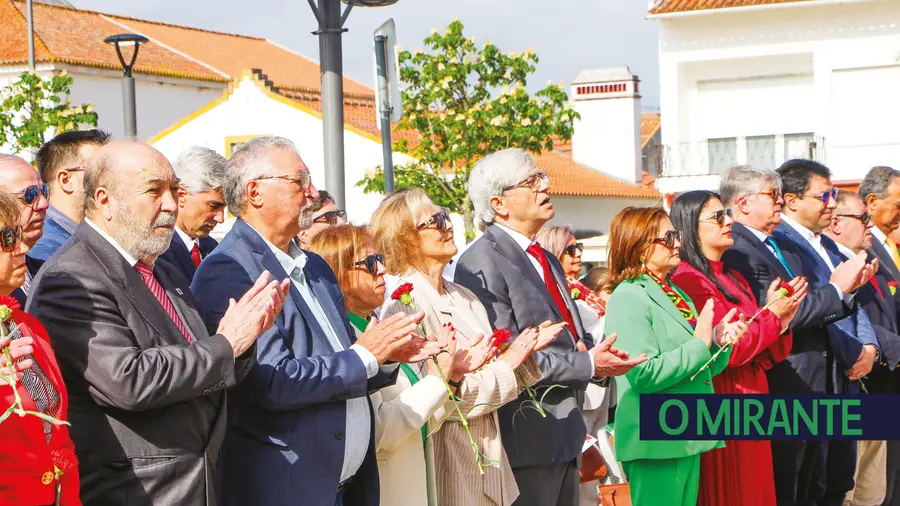 O papel das mulheres na transformação social realçado no 25 de Abril no Entroncamento O papel das mulheres na transformação social realçado no 25 de Abril no Entroncamento