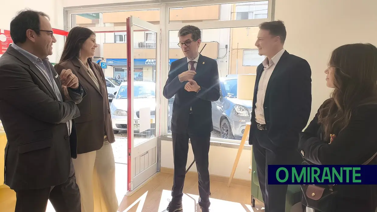 Abriu oficialmente a Decisões e Soluções 360 da Castanheira do Ribatejo