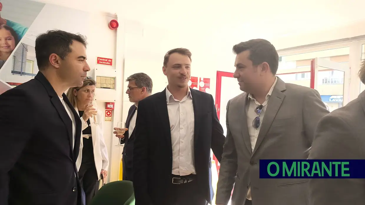 Abriu oficialmente a Decisões e Soluções 360 da Castanheira do Ribatejo