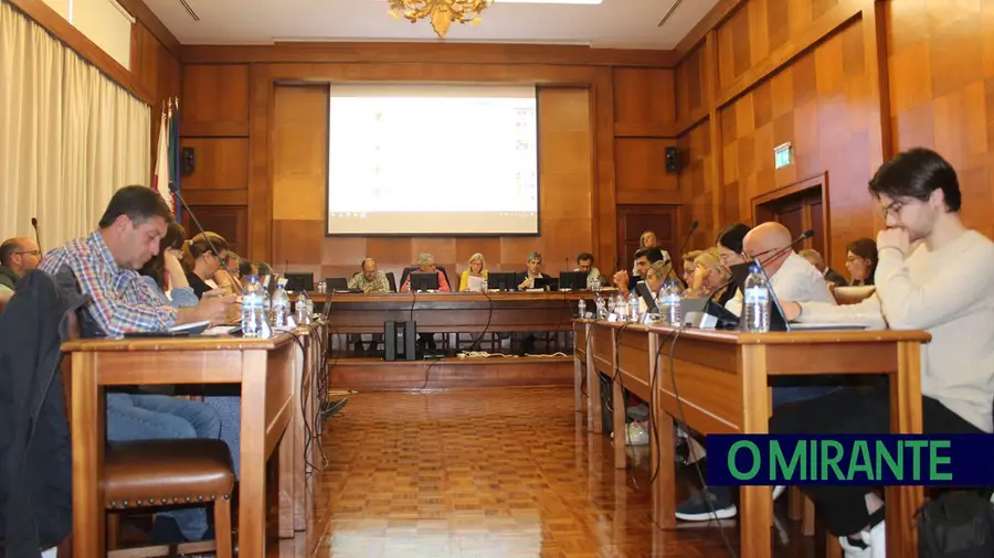 Apagão histórico foi assunto na Assembleia Municipal do Cartaxo Apagão histórico foi assunto na Assembleia Municipal do Cartaxo