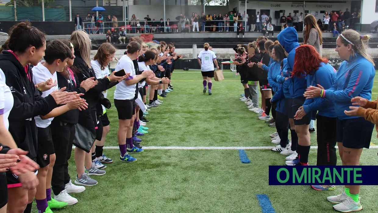 Liga de futebol de rua feminino foi exemplo de companheirismo, união e boa-disposição
