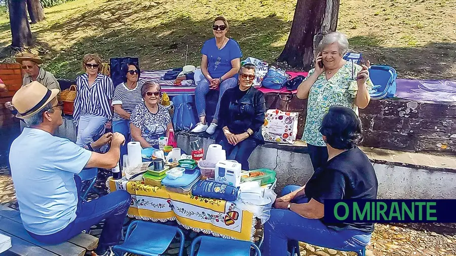 Segunda-feira de Sestas em convívio animado no Senhor do Bonfim na Chamusca Segunda-feira de Sestas em convívio animado no Senhor do Bonfim na Chamusca