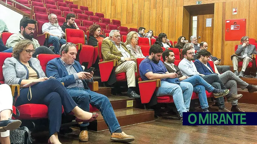 Debate promovido pela SEDES Santarém no âmbito das legislativas não mobilizou população Debate promovido pela SEDES Santarém no âmbito das legislativas não mobilizou população