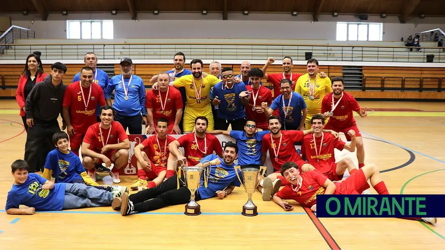 Mação FC faz a dobradinha no futsal distrital Mação FC faz a dobradinha no futsal distrital