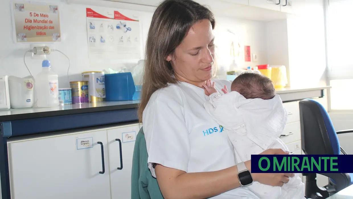 No serviço de neonatologia do Hospital de Santarém o trabalho faz-se com alegria e dedicação