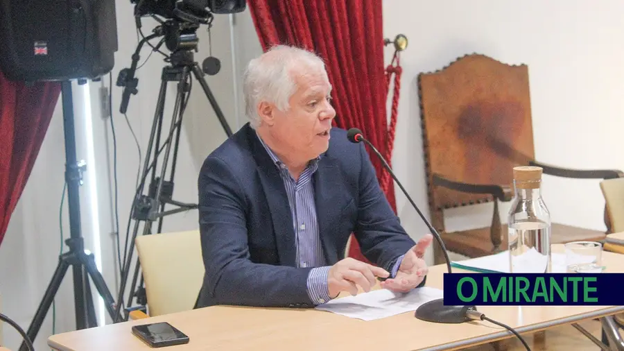 Decadência económica foi tema de debate entre autarcas de Tomar Decadência económica foi tema de debate entre autarcas de Tomar
