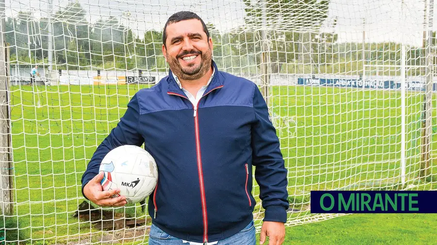 António Pereira: de futebolista profissional a presidente do Samora Correia António Pereira: de futebolista profissional a presidente do Samora Correia