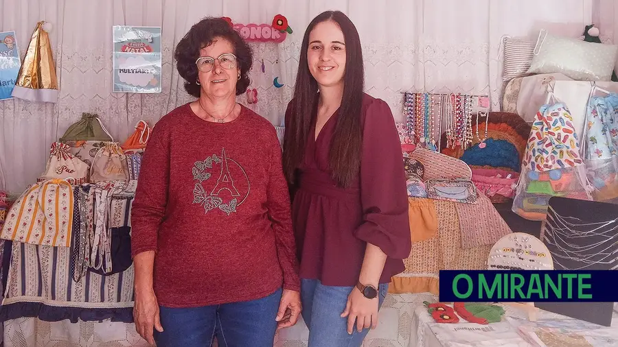 O artesanato que une Piedade Lopes e Cláudia Pratas, mãe e filha da Carregueira O artesanato que une Piedade Lopes e Cláudia Pratas, mãe e filha da Carregueira