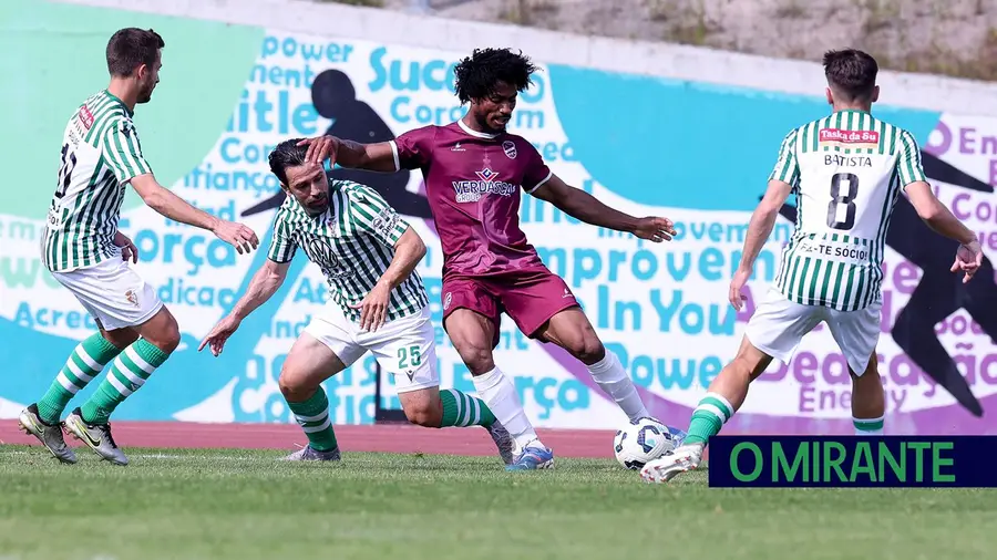 CD Fátima volta a perder na luta pela subida à Liga 3 CD Fátima volta a perder na luta pela subida à Liga 3