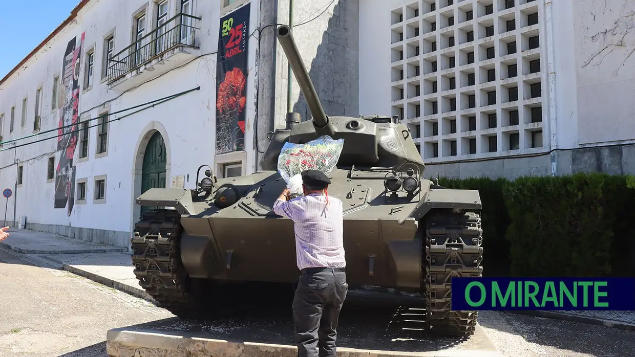 Militares de Cavalaria dos anos 80 reencontram-se na EPC de Santarém
