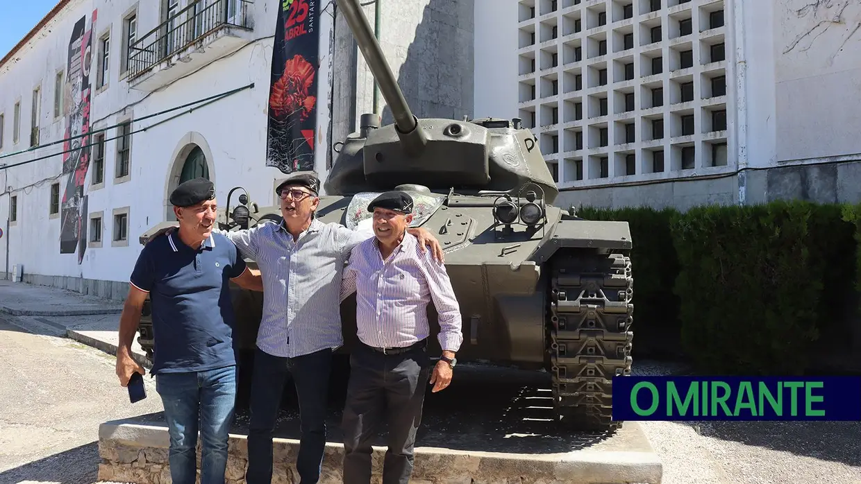 Militares de Cavalaria dos anos 80 reencontram-se na EPC de Santarém