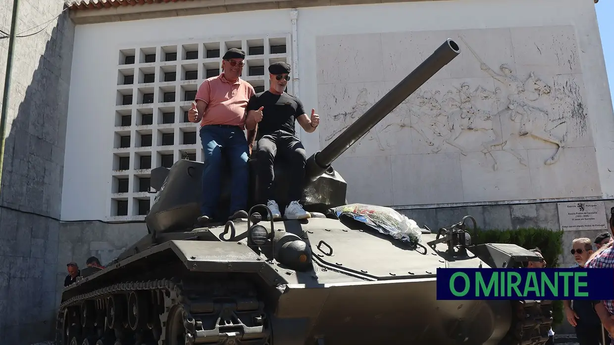 Militares de Cavalaria dos anos 80 reencontram-se na EPC de Santarém
