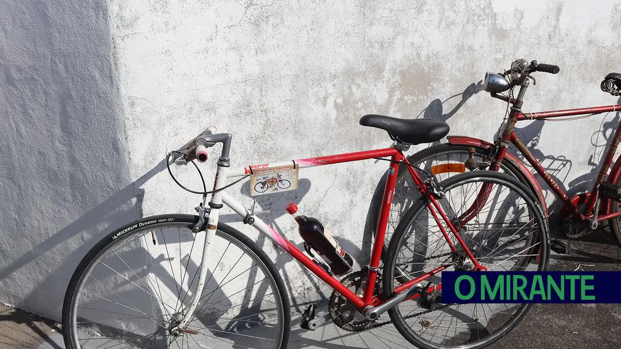 Passeio de Bicicletas Antigas na Moita do Norte com mais de 70 participantes
