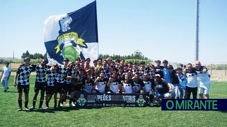 Iniciados do Samora Correia sagram-se campeões distritais e regressam ao nacional 16 anos depois Iniciados do Samora Correia sagram-se campeões distritais e regressam ao nacional 16 anos depois