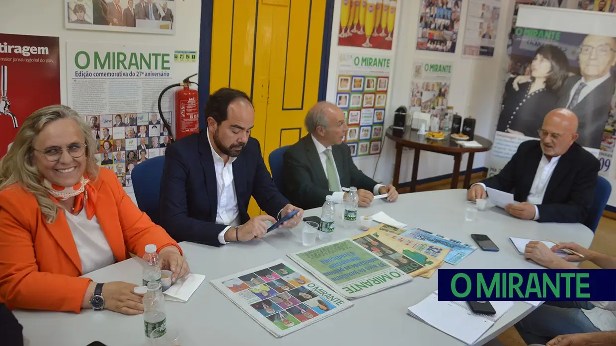 Marques Mendes visita Santarém e conhece redacção de O MIRANTE