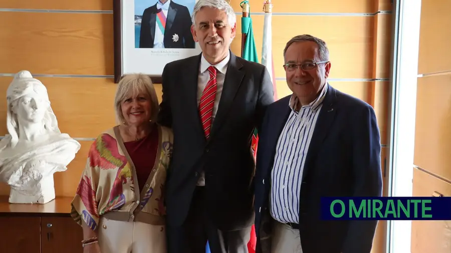 Comitiva de Le Plessis-Trévise visita Ourém Comitiva de Le Plessis-Trévise visita Ourém